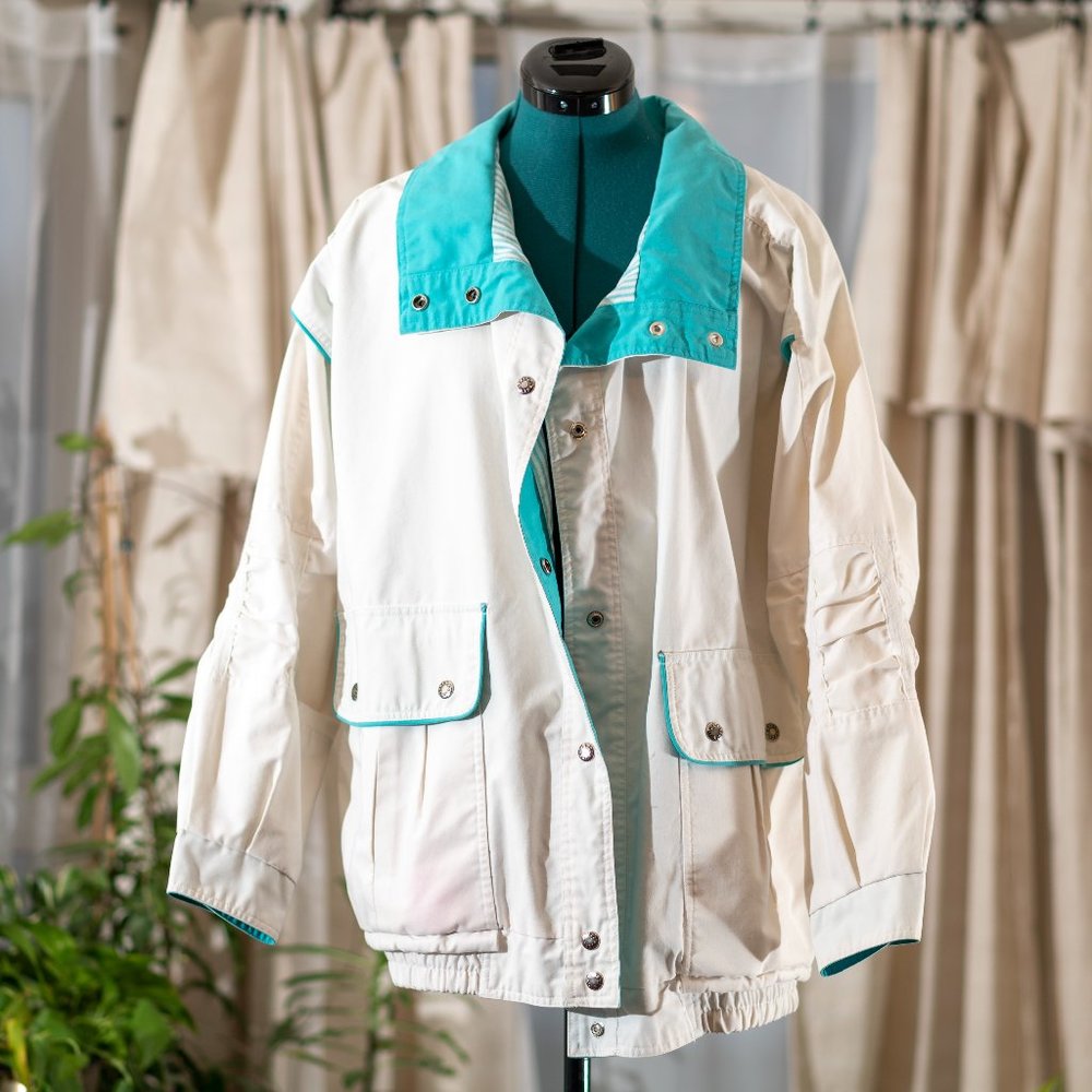 Vintage 90s White and Teal Light Jacket Large